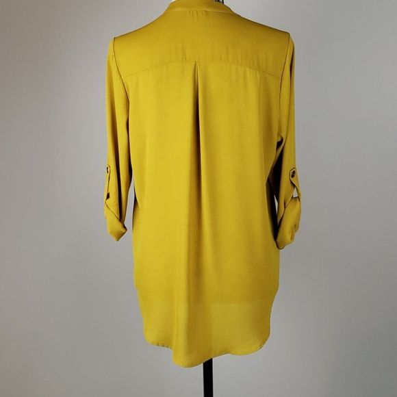 {Lush} Mustard Blouse - Picture 3 of 5